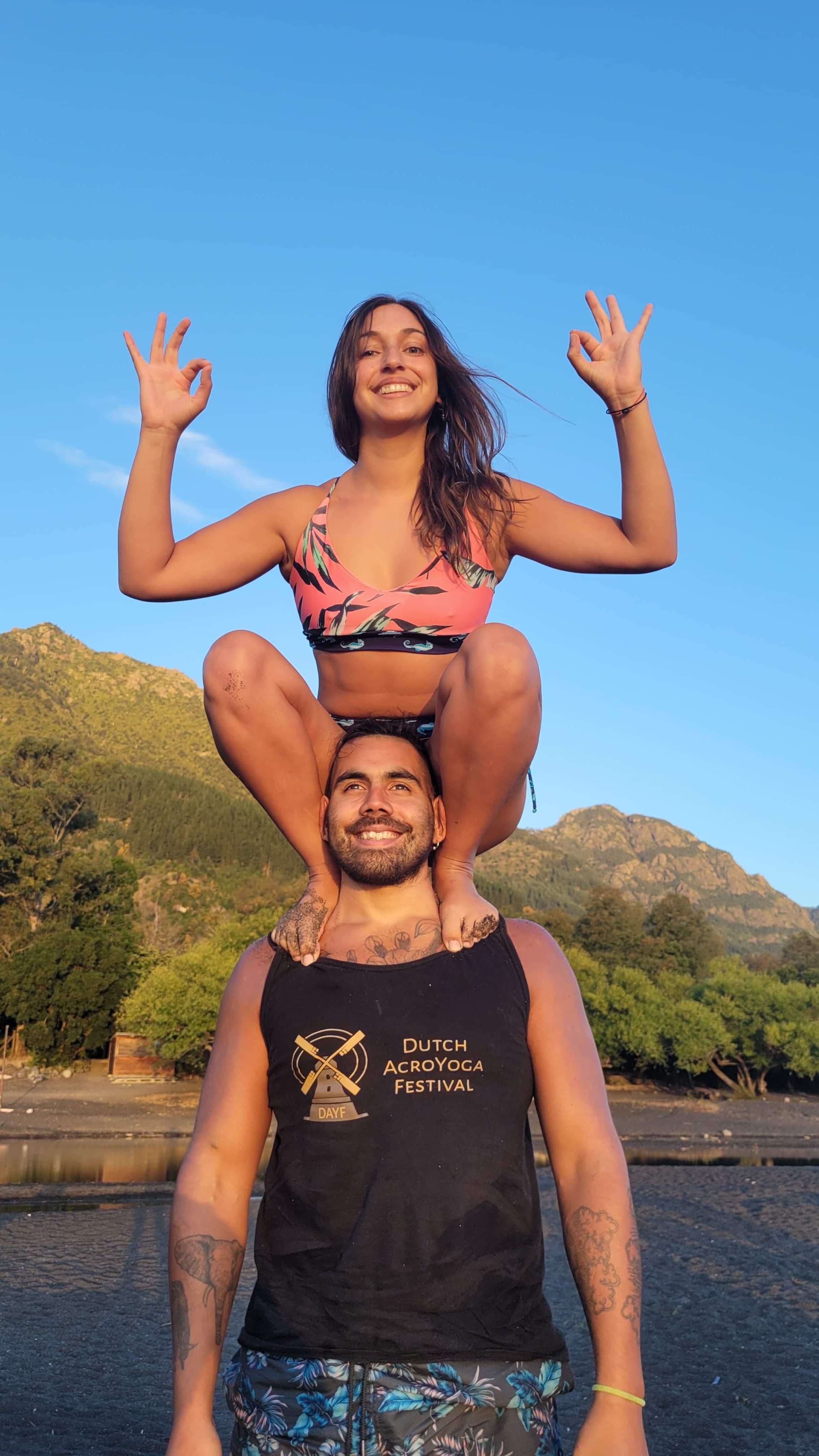 Coni and Mati, Whips, Whip-Pops, Icarians